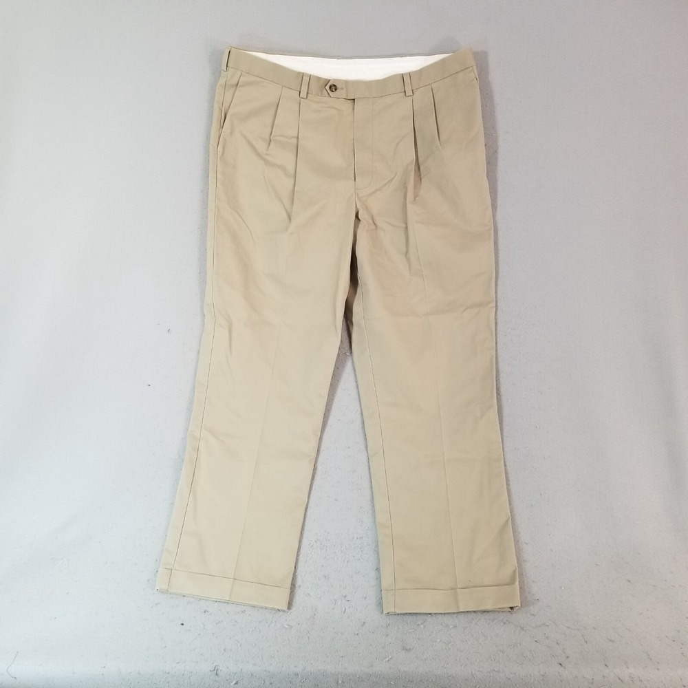 Roundtree & Yorke Dress Pants Men 40x30 Beige Flex Stretch Pleated Cuffed Tan